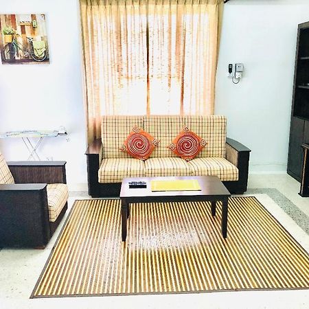 Kerteh Apartment エクステリア 写真